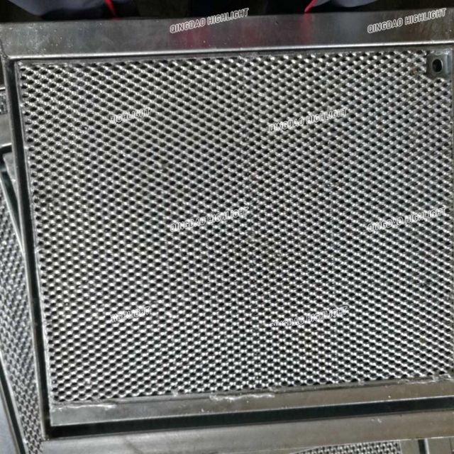 Expanded Metal Grating HIGHLIGHT